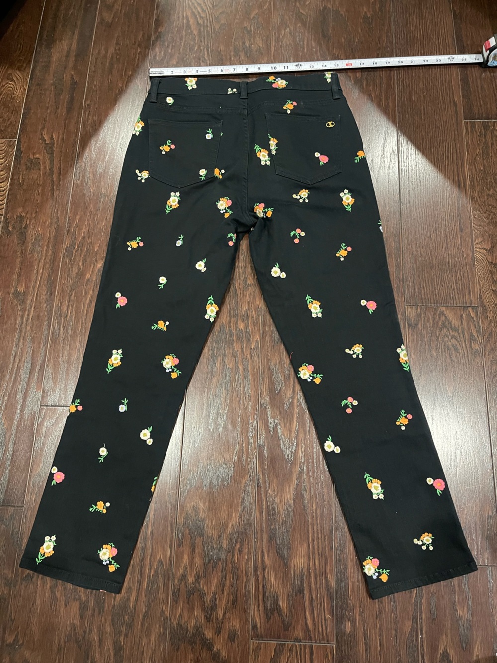 TORY BURCH Brindle Black Floral Embroidered Denim Jeans Pant size 29 - Picture 8 of 8